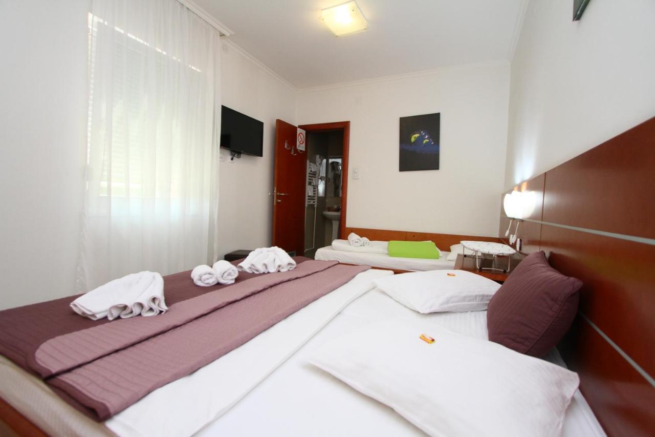 Guesthouse Villa Inn Subotica Extérieur photo